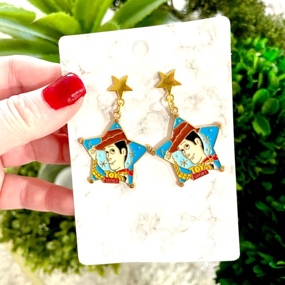 Woody Toy Story Dangle Earrings - Picture 4 of 5